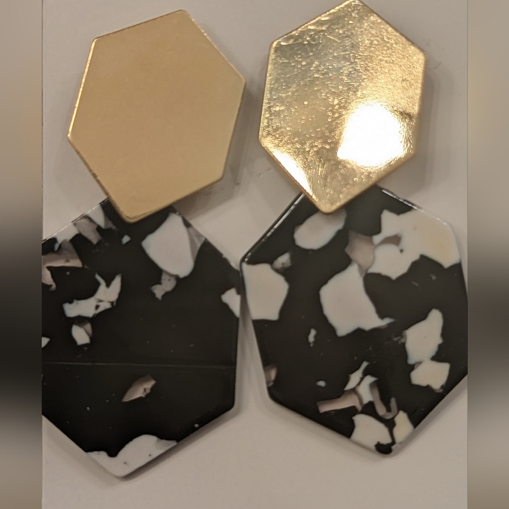 Stunning statement earrings black and white resin and gold hanging studs.